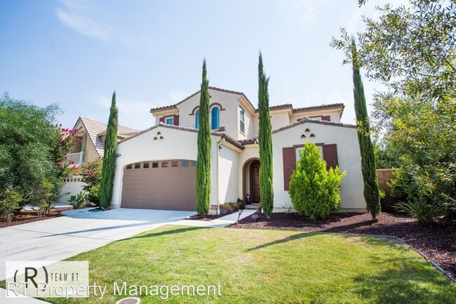 Building Photo - 5 br, 4.5 bath House - 16999 Nazare Dr