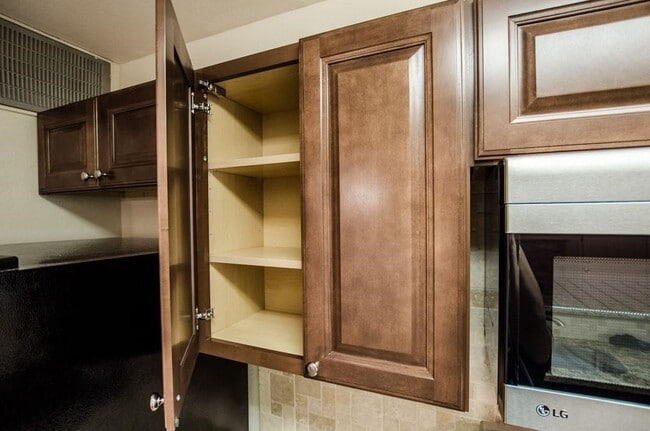 Foto del edificio - 3500 Tangle Brush Dr