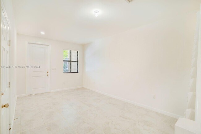 Foto del edificio - 11461 SW 252nd Ter