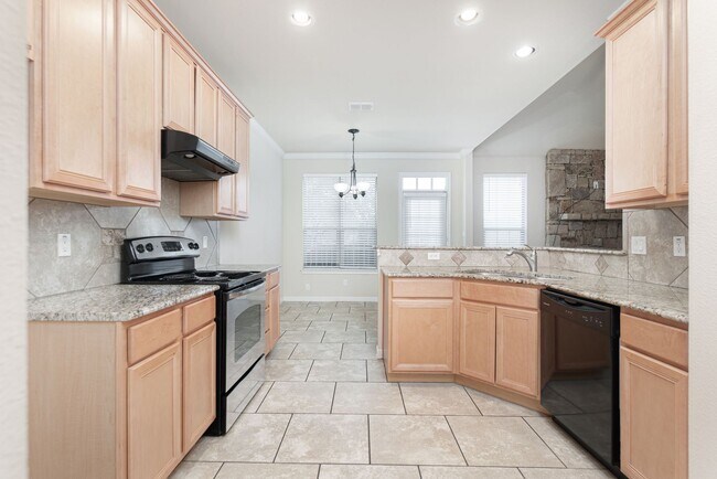 Building Photo - New Braunfels Delight