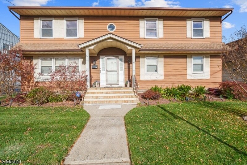 Foto principal - 136 Clifton Blvd