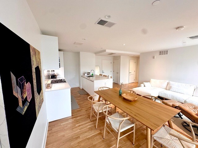 Foto del edificio - 1650 Harvard St NW