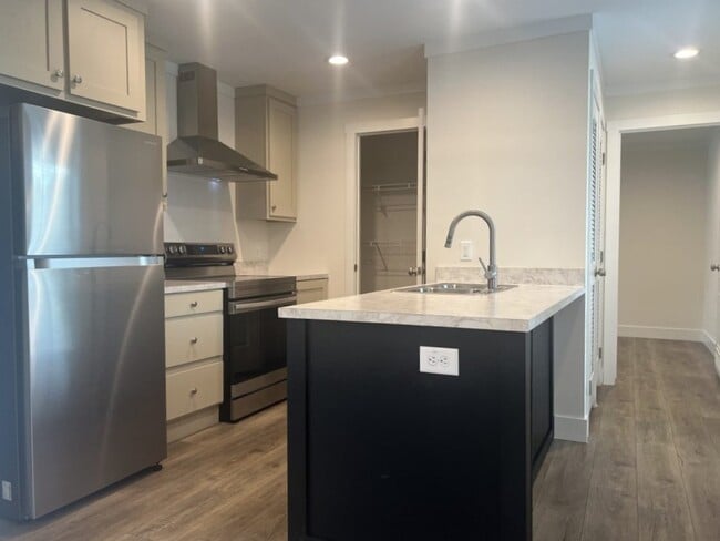 Building Photo - 55 Sugar Maple Dr