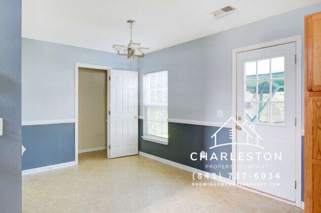 Foto del edificio - 222 Maypop Dr