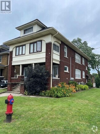 Building Photo - 4961-4961 Armoury St
