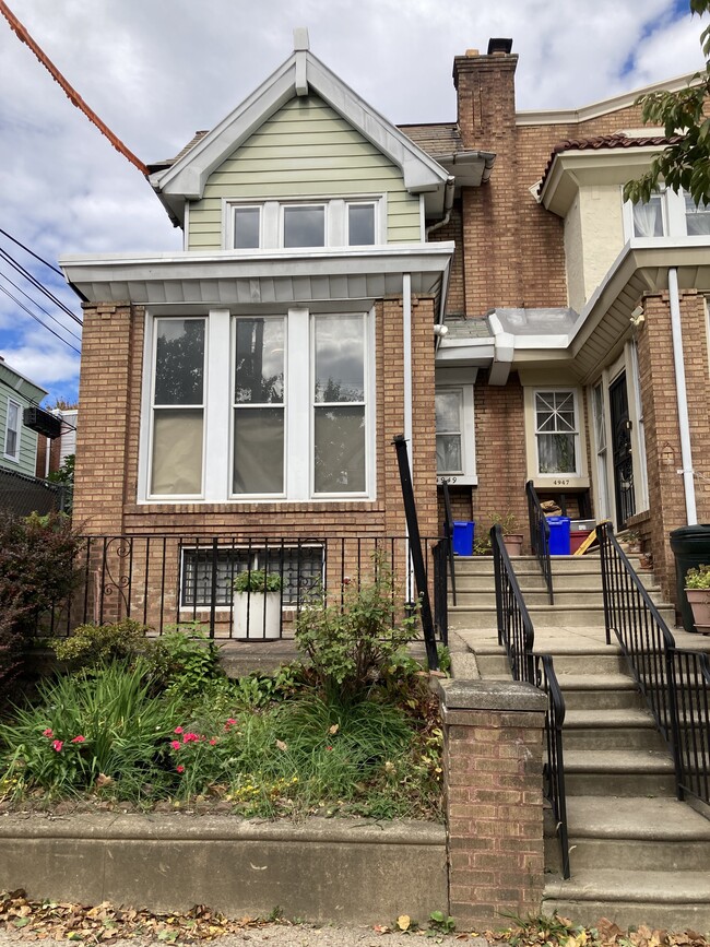 Building Photo - 4949 Sansom St