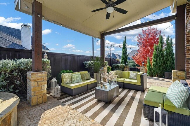 Foto del edificio - 1533 Evanvale Dr
