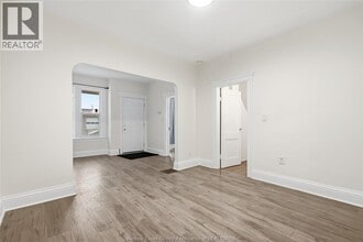 Building Photo - 1231 Windsor Ave