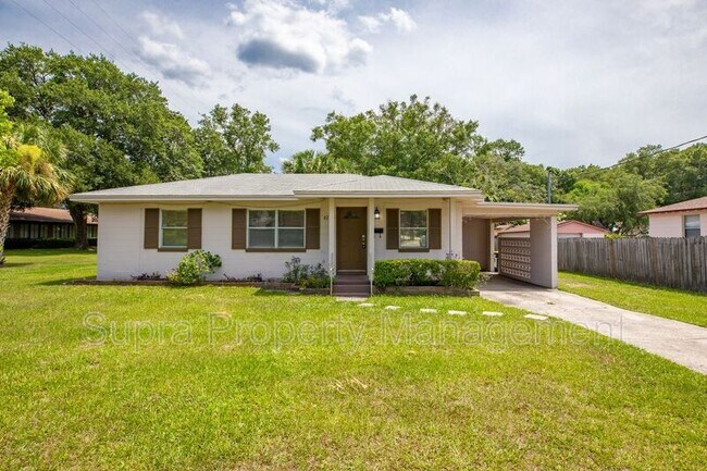 Building Photo - 8242 Lone Star Rd