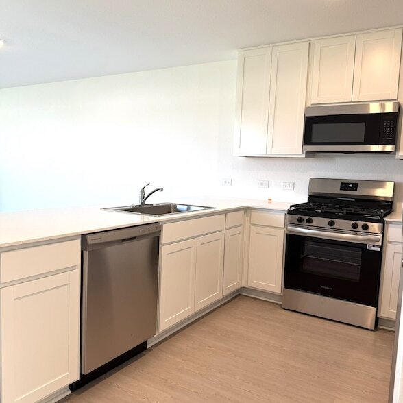 Foto del edificio - 6151 Sunburst Ct