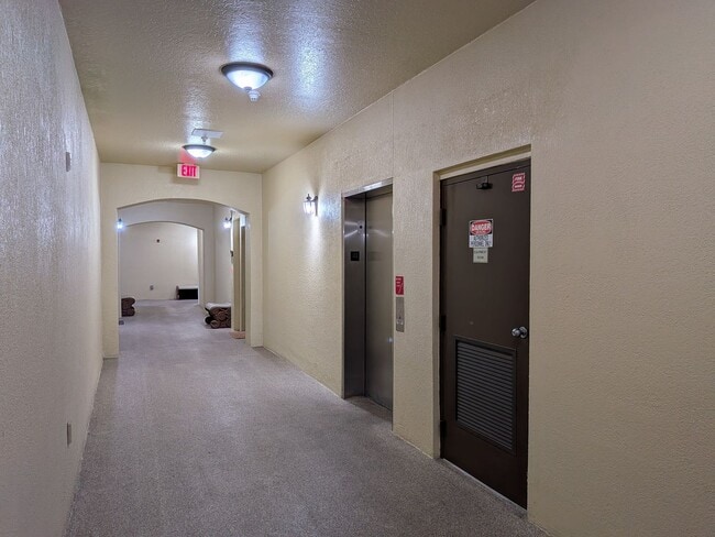 Building Photo - Second Floor Condo at Lakeside at Lakes of...