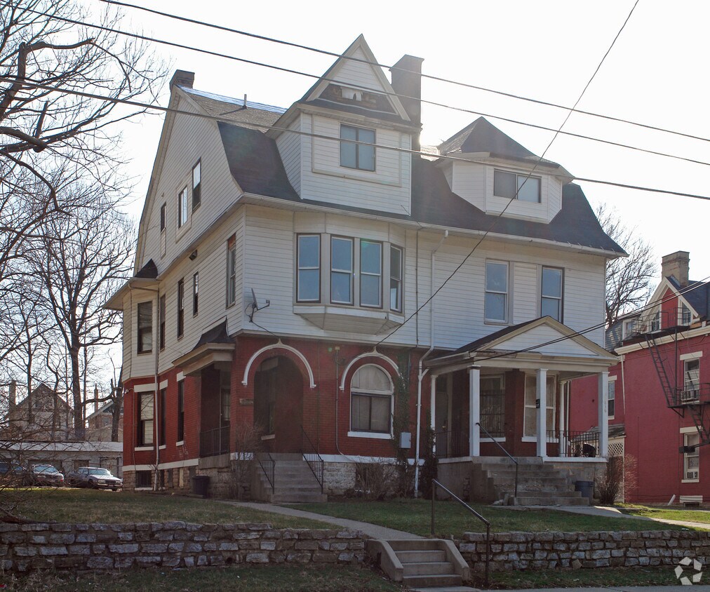 Building Photo - 2836 Stanton Ave