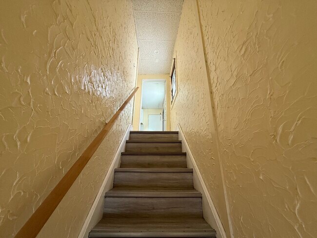 Foto del edificio - 144 Midland Ave