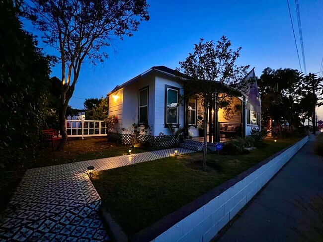 Foto del edificio - 18408 E Covina Blvd