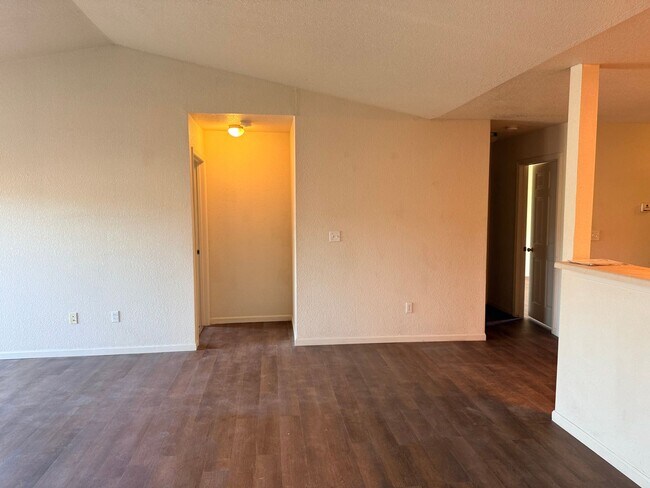 Foto del edificio - 6308-MF2-E1