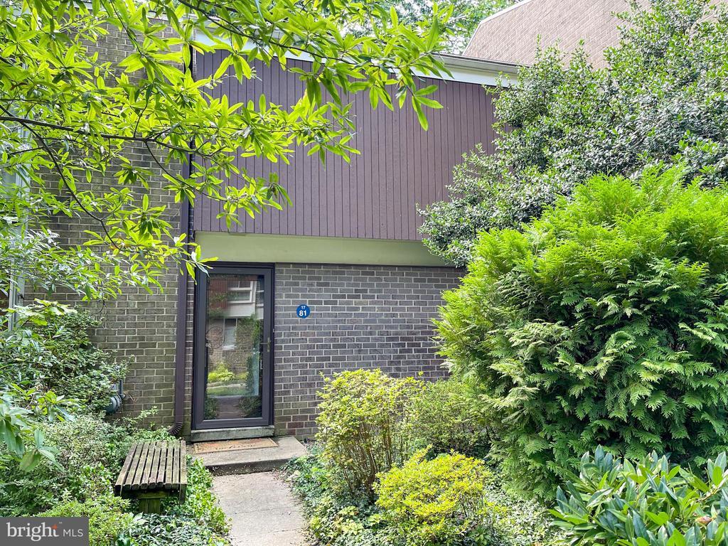 Primary Photo - 1781 Wainwright Dr