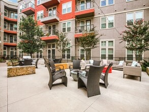 Building Photo - Capitol at Stonebriar