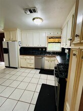 Building Photo - 13421 Utica St