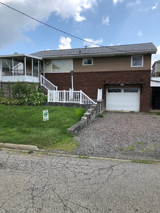 506 Titus St, Weirton, WV 26062 House Rental in Weirton, WV