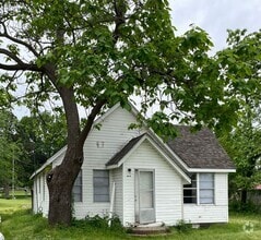 Building Photo - 107 Blocker Ave