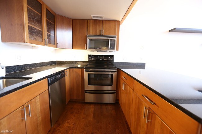 Foto del edificio - 2 br, 1 bath  - 4221 Cass Ave