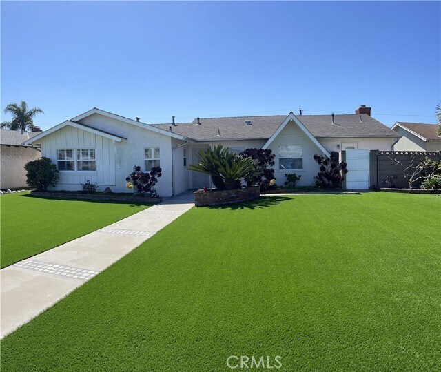 Foto principal - 5072 Edinger Ave
