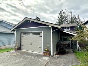 Building Photo - 2813 Erie St