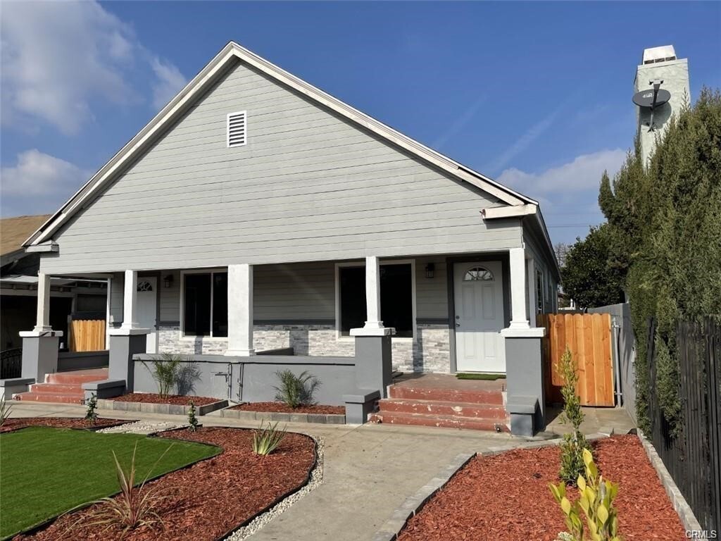 Foto principal - 1025 W 54th St