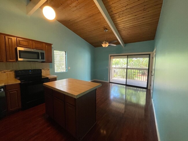 Building Photo - Pohailani 2 Bedroom