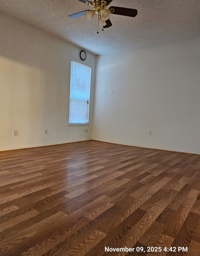 Dormitorio principal - 6713 Red Rock Trl