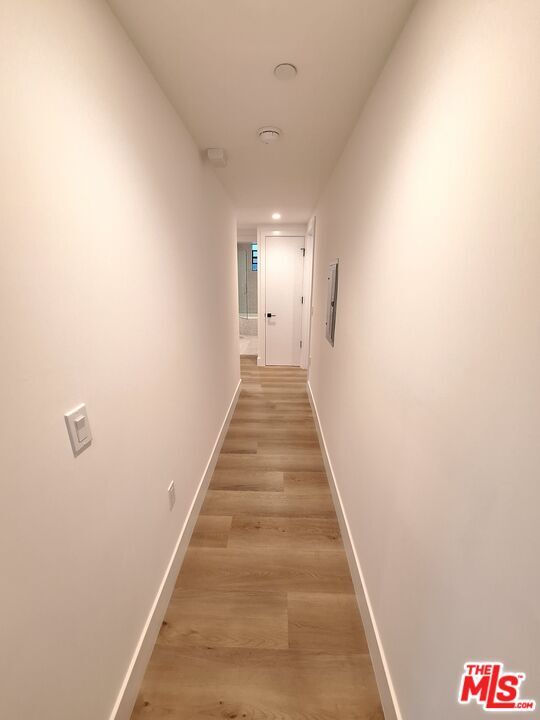 Foto del edificio - 8326 Blackburn Ave