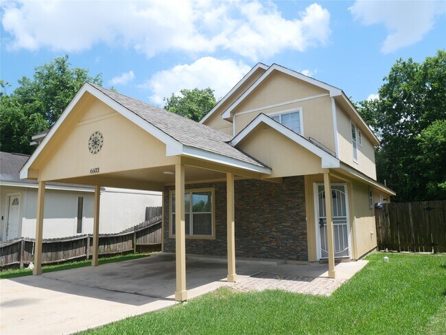 Building Photo - 6603 Schambray St