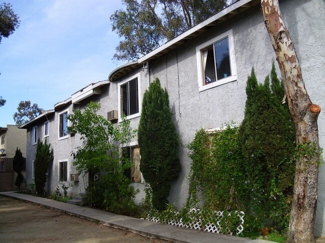 Foto del edificio - Wakefield Village