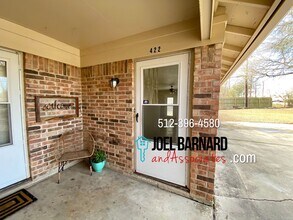 Building Photo - 422 Craddock Ave