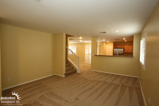 Foto del edificio - Gorgeous 4Bdm 2.5Ba Two Story Home in Desi...