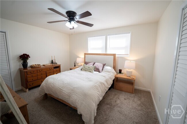 Building Photo - 12603 Golf Club Dr