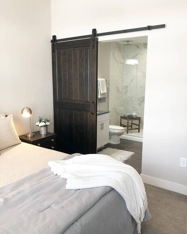 Photo - Century Baxter Ave Apartments