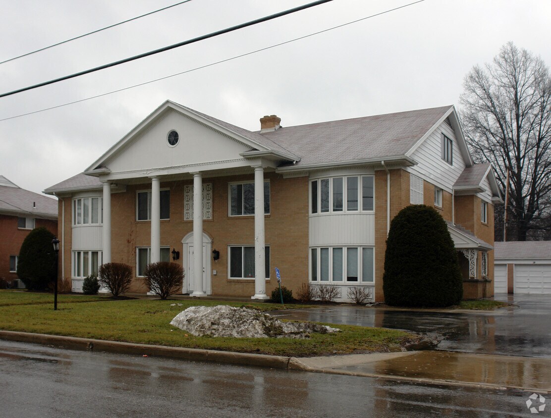 Ottawa Hills Apartments Apartments in Toledo, OH