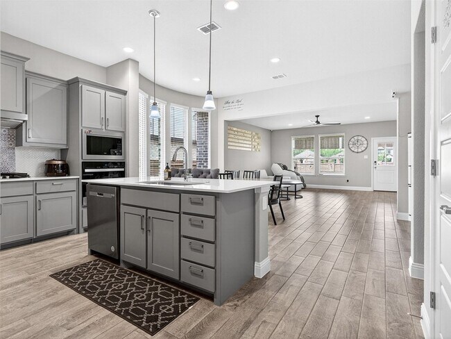 Foto del edificio - 2504 Wren Ln
