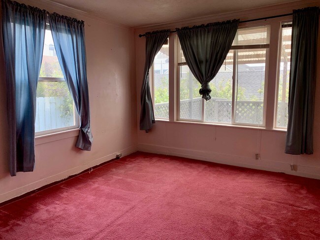 Foto del edificio - 71 Hillcrest Dr