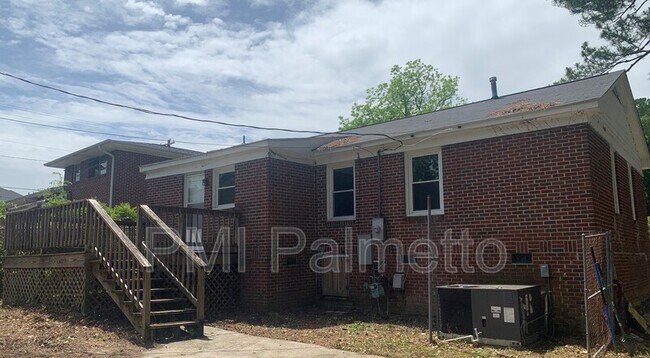 Building Photo - 1808 St Louis Ave