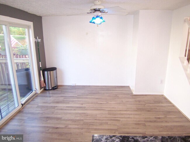 Foto del edificio - 3411 Tree Frog Ct