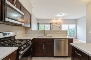 Building Photo - 3402 Blue Ridge Dr