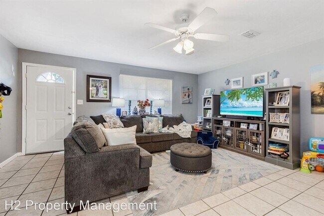 Building Photo - 3 br, 2.5 bath House - 2961 Olson Landing ...
