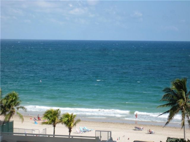 Building Photo - 4010 Galt Ocean Dr