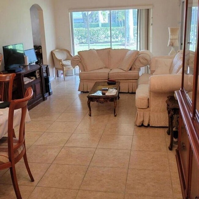 Foto del edificio - 1651 Oak Berry Cir