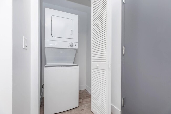 Foto del edificio - 39 NW 7th Ave