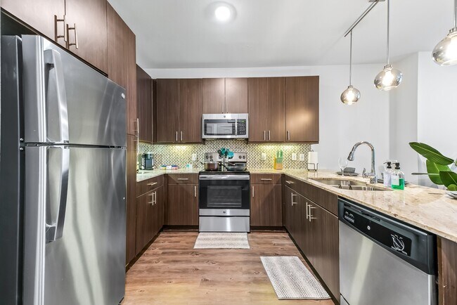Foto del edificio - 2051 Wittington Pl