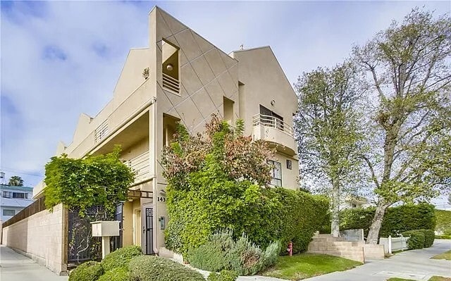 Foto del edificio - 1431 S Bedford St