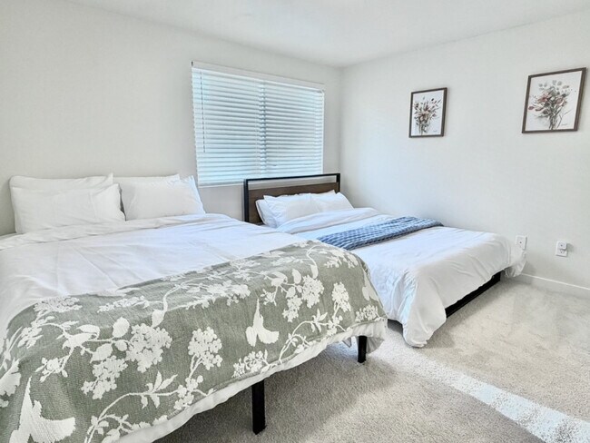 Foto del edificio - 1220 N 137th St